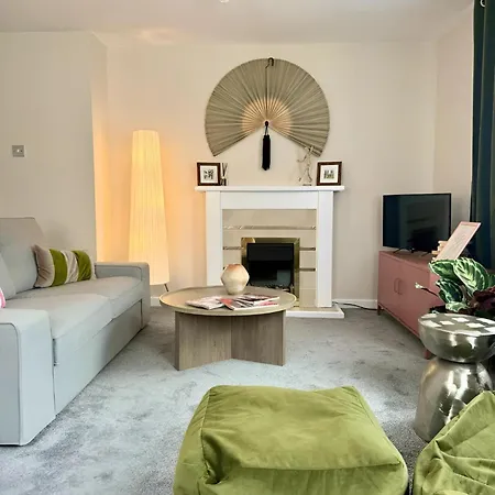 Central Modern Apartment With Free Parking. Located In York'S Historical Building Exterior photo